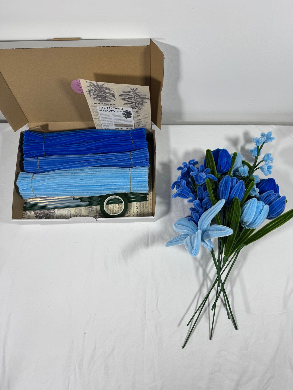 Blaues Blumen Bastelset – Tulpen, Lilie, Maiglöckchen & Hyazinthe aus Pfeifenreinigern